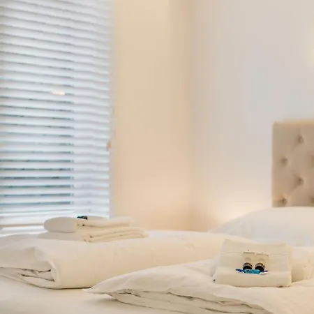 Modern, Mooi En Stijlvol App Vlakbij Winkelstraat 公寓