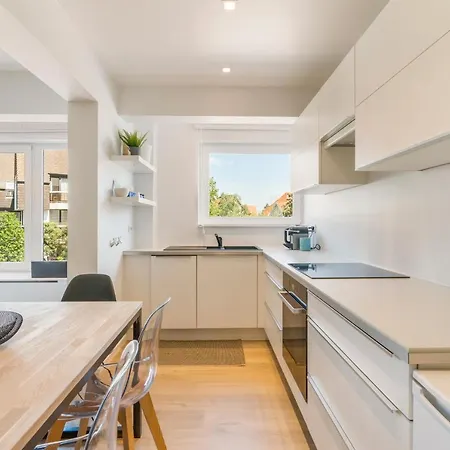 Modern, Mooi En Stijlvol App Vlakbij Winkelstraat * Knokke-Heist